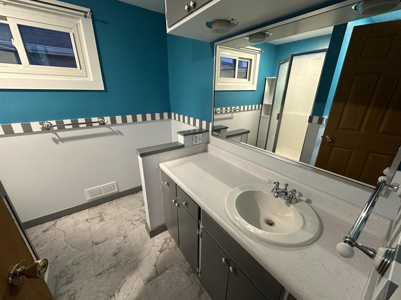 3448 8th Ave N - Photo 2 of 24