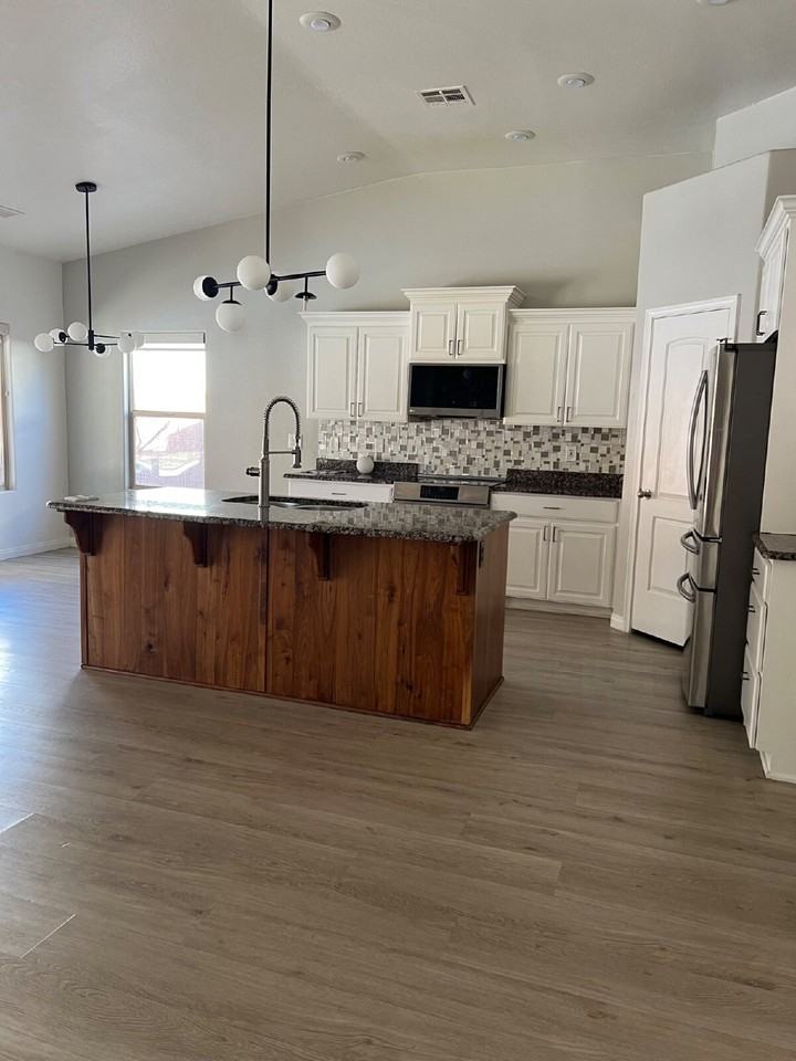 1936 S 2700 East Cir - Photo 3 of 25