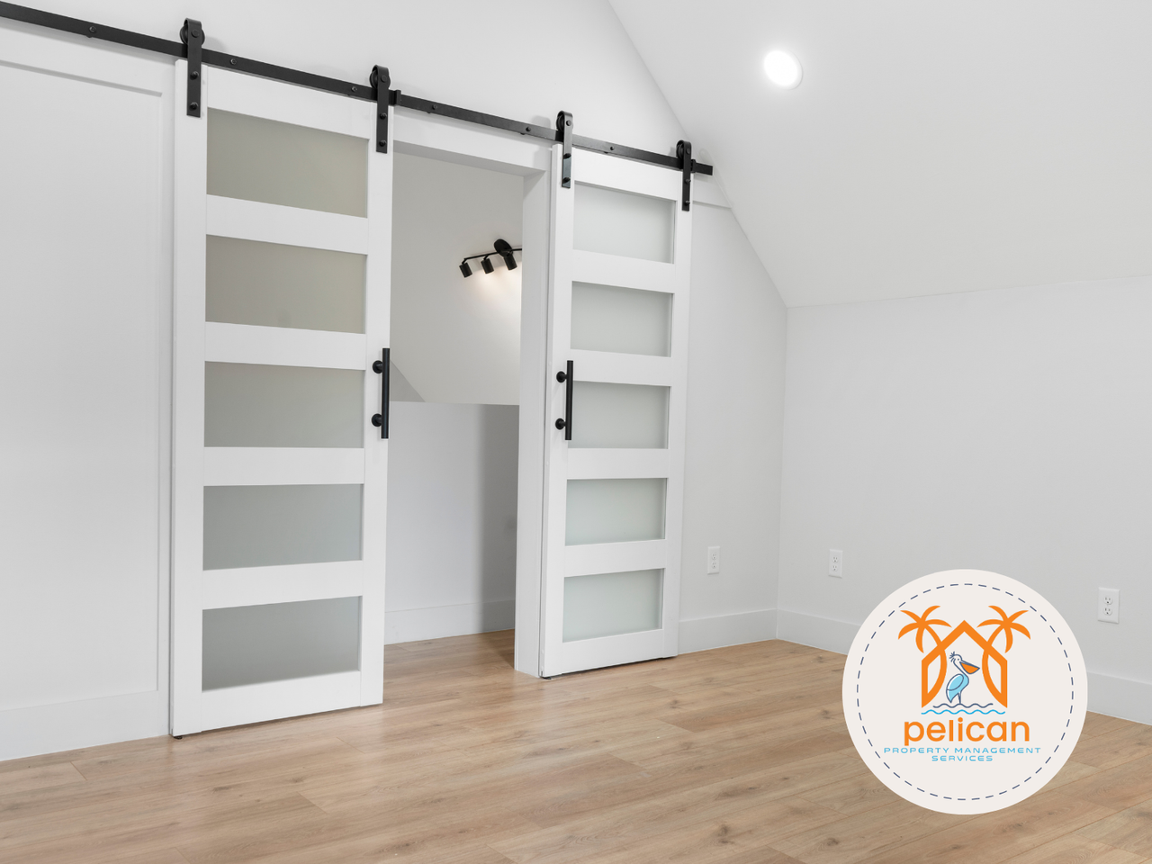 921 N F St - Photo 4 of 26