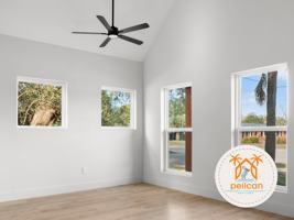 featured image of 923 W Lloyd St