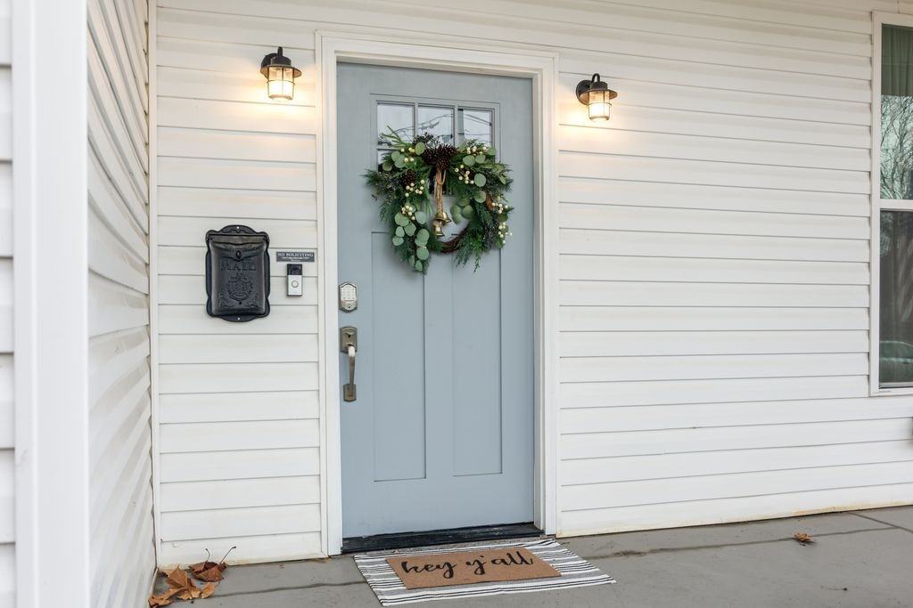 1614 Knowles St - Photo 2 of 41