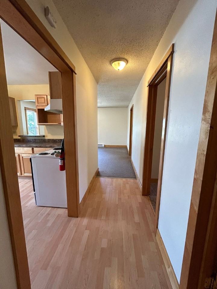410 1/2 5th Ave - Photo 2 of 16