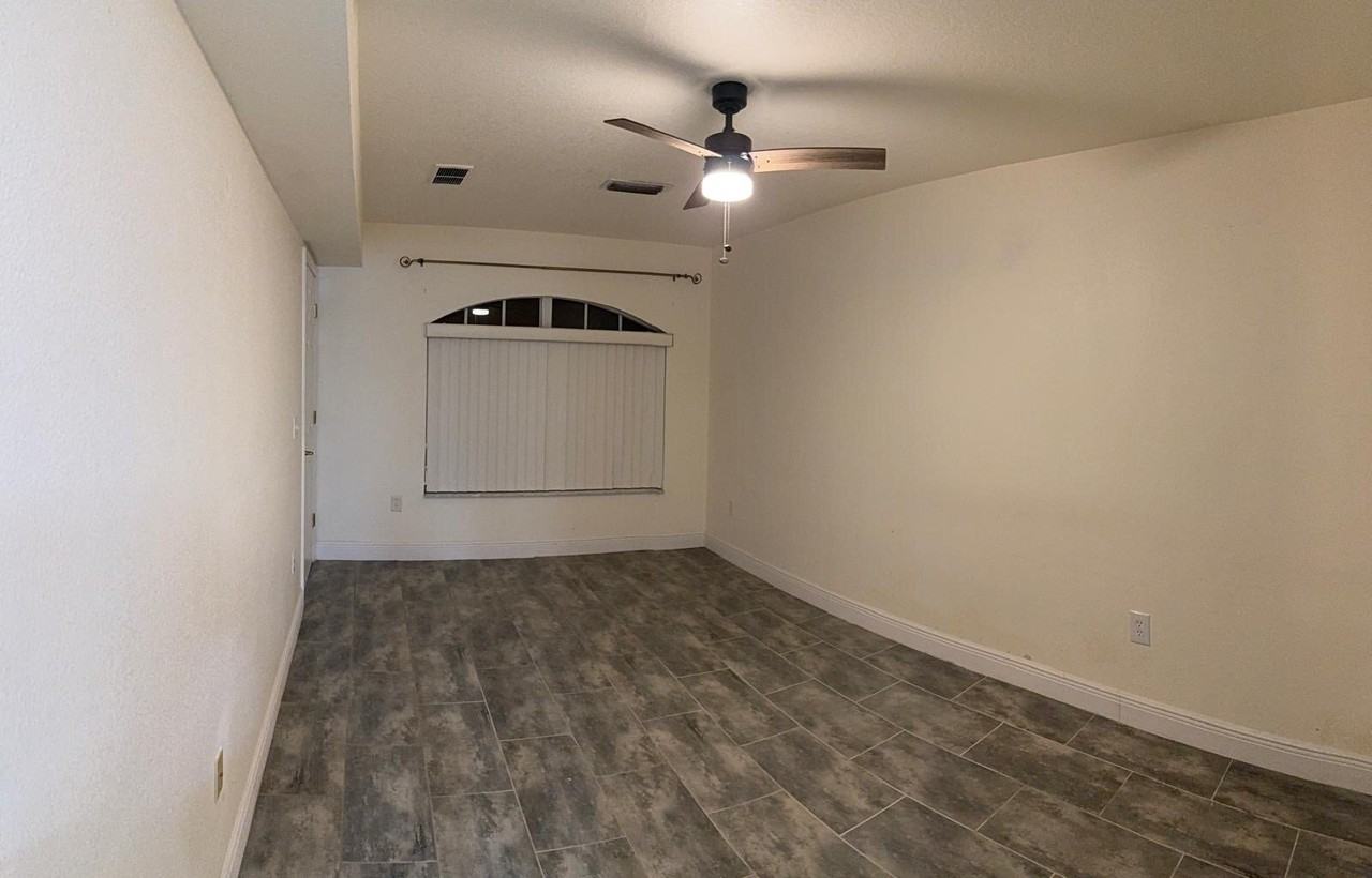 2408 Fan Palm Dr #B - Photo 3 of 8