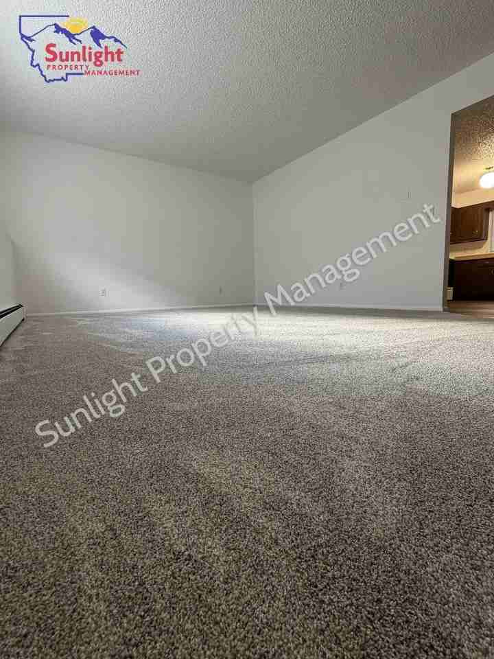 316 Cedar Ave #4 - Photo 2 of 10