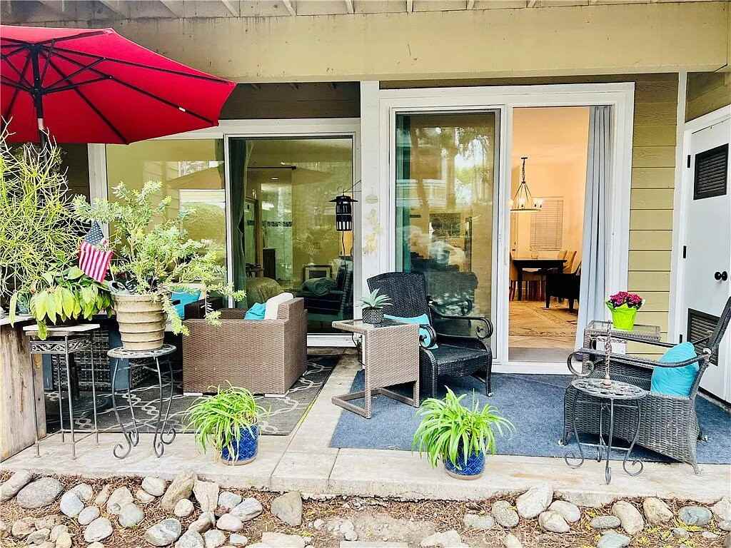 3710 S Bear St - Photo 2 of 11