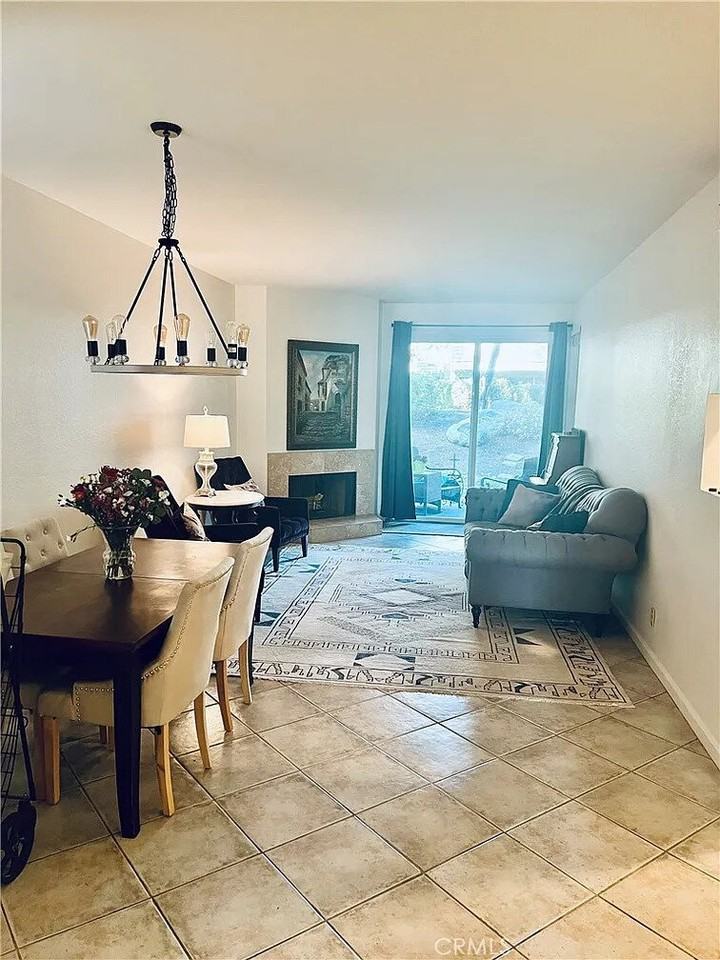 3710 S Bear St - Photo 5 of 11