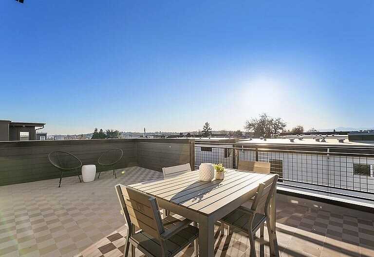 1509B Nw 64th St - Photo 4 of 29