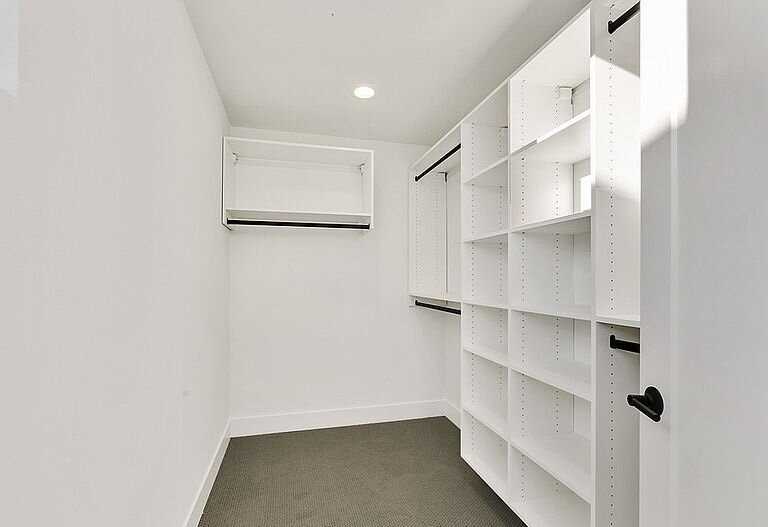 1509B Nw 64th St - Photo 7 of 29