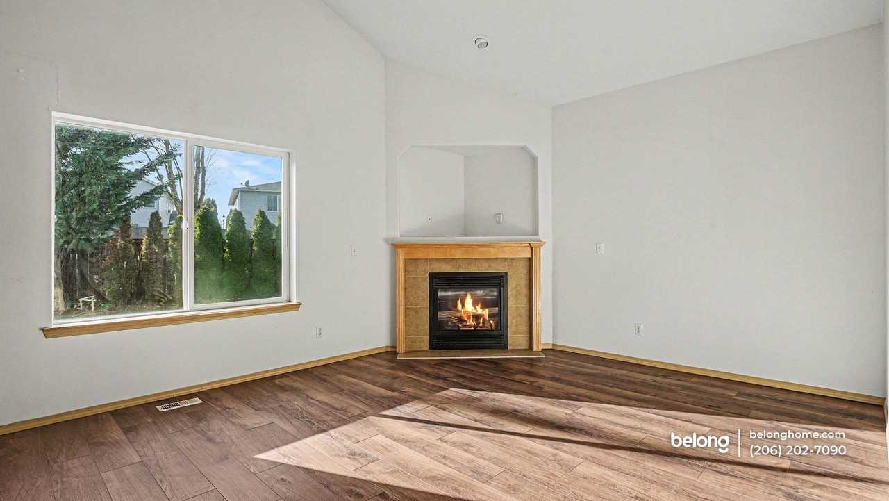 9606 186th Street Ct E - Photo 4 of 27