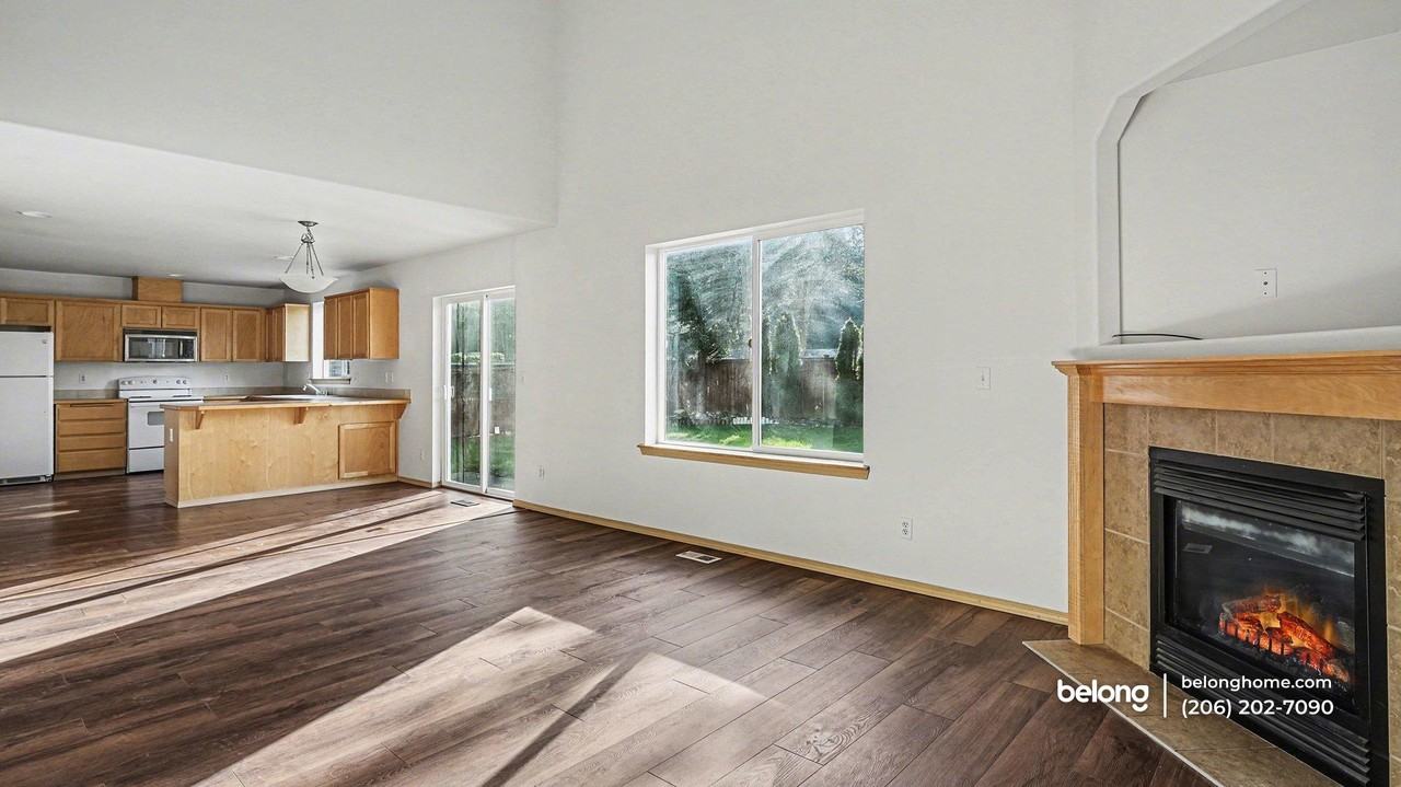 9606 186th Street Ct E - Photo 7 of 27