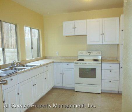 104 W Noakes St - Photo 2 of 7