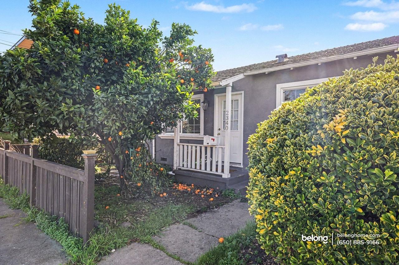 2340 Rheem Ave - Photo 2 of 15