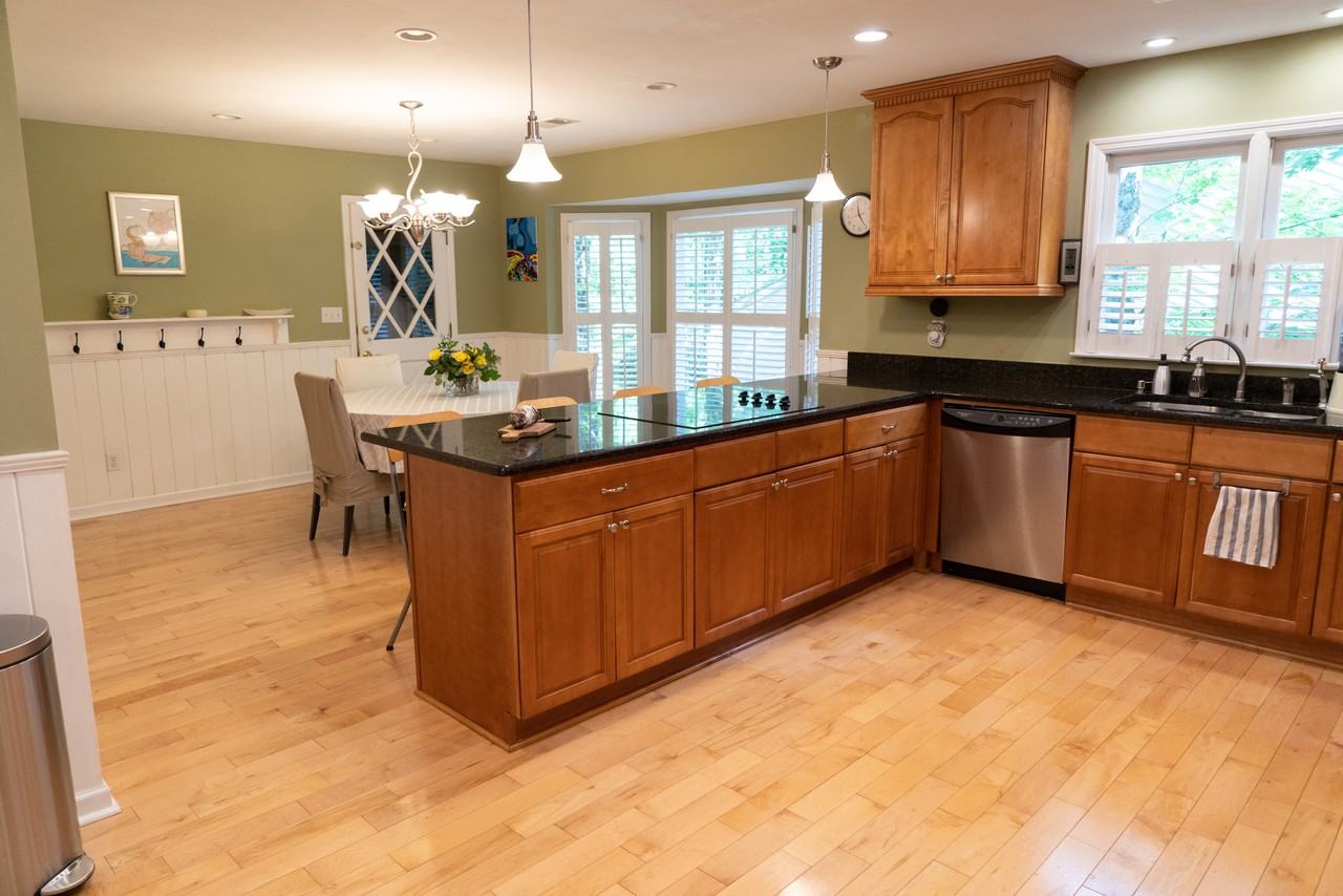 745 Nile Dr - Photo 6 of 20