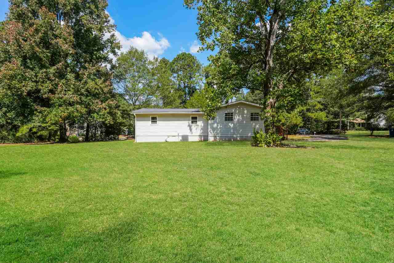 309 Cowan Rd Se - Photo 7 of 13