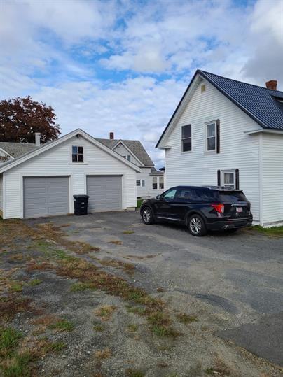 543 Main St #2 - Photo 3 of 12