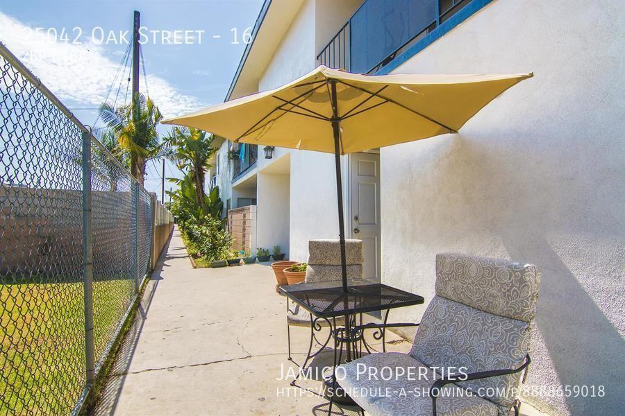 25042 Oak St #16 - Photo 4 of 23