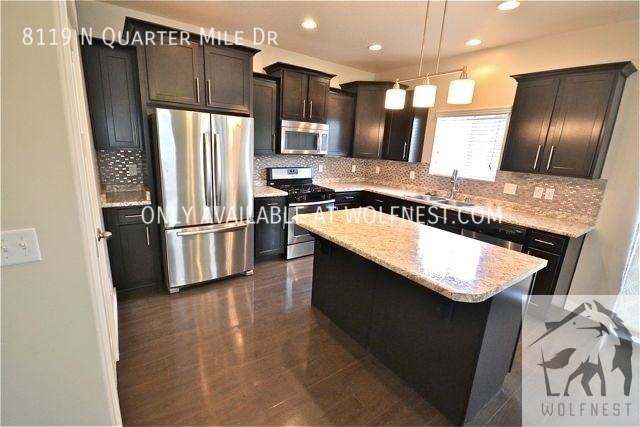 8119 N Quarter Mile Dr - Photo 6 of 46