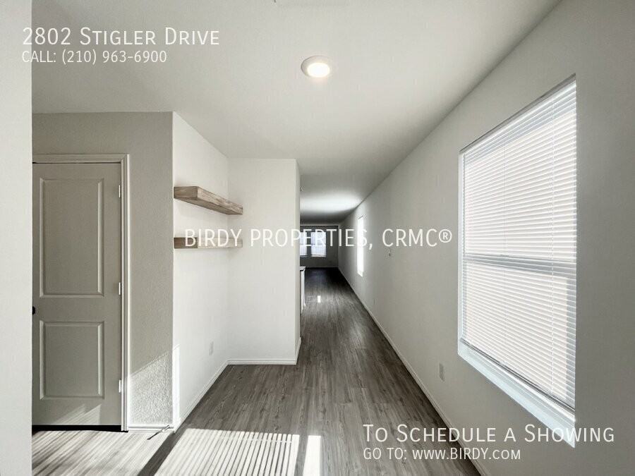 2802 Stigler Dr - Photo 6 of 39