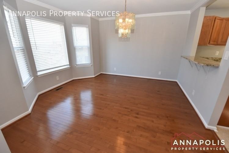 1363 Washington Dr - Photo 7 of 33