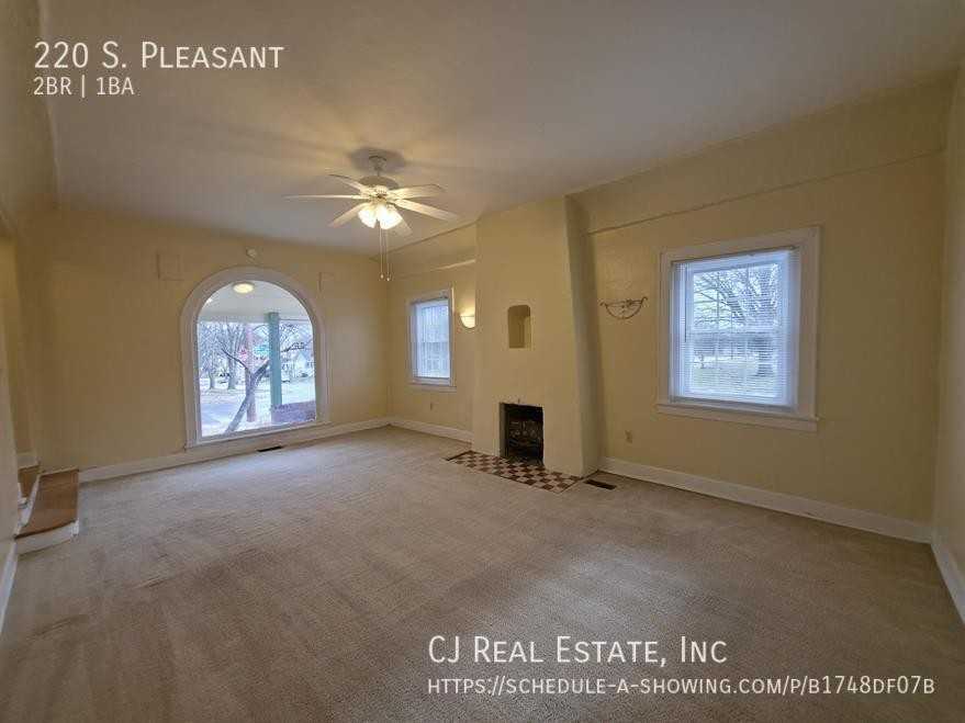 220 S Pleasant St - Photo 5 of 11