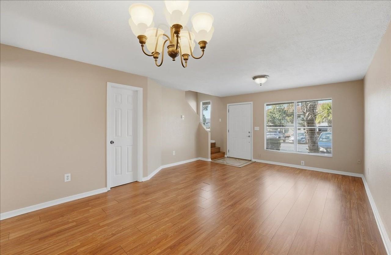 1645 Sandy Point Sq #73 - Photo 3 of 15