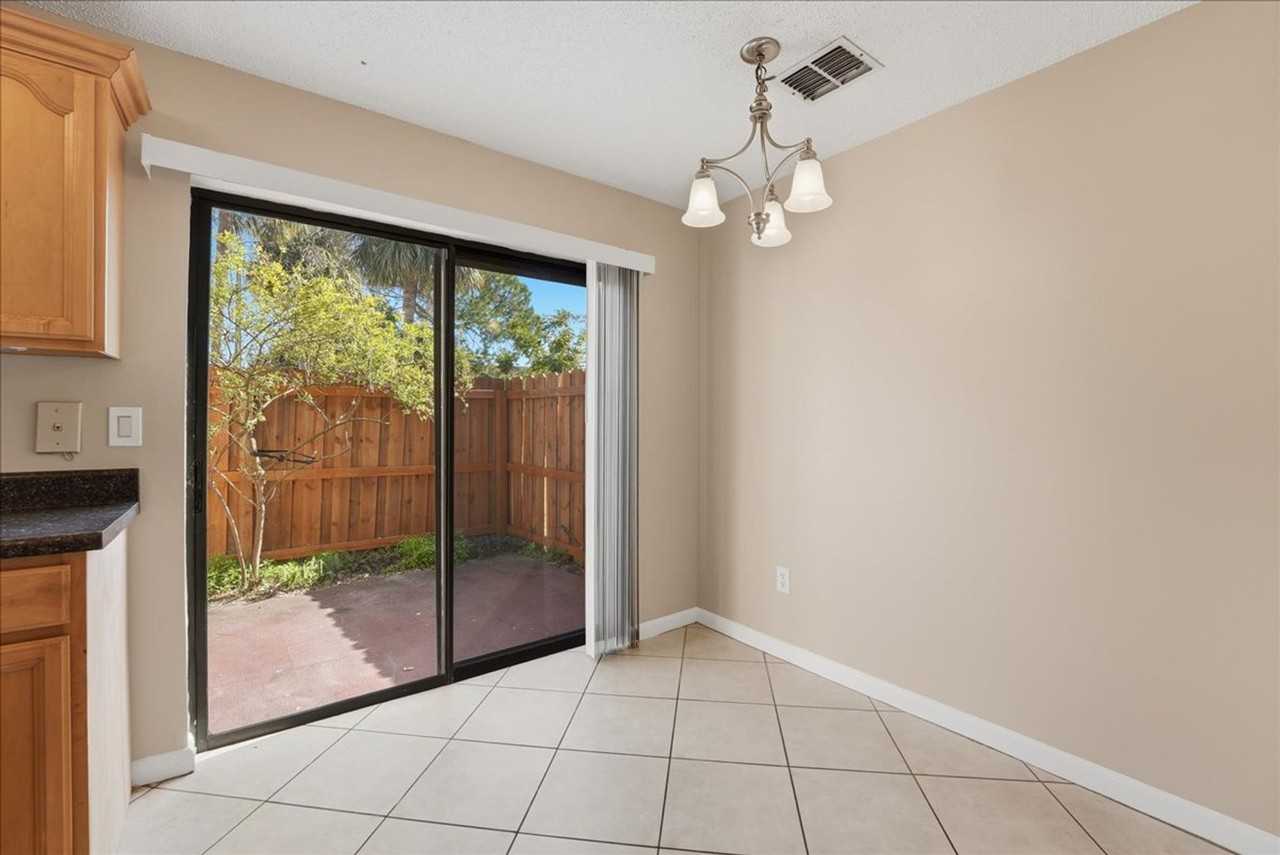 1645 Sandy Point Sq #73 - Photo 4 of 15