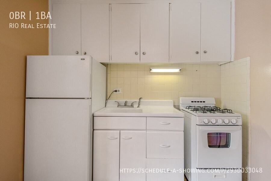 935 N Logan St #306 - Photo 5 of 23