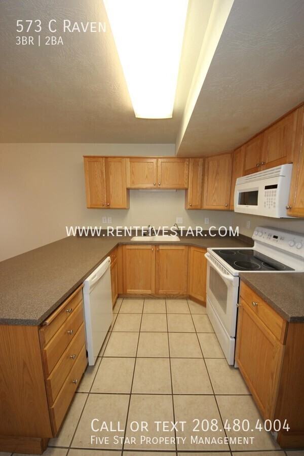 573 Raven Way Apt C - Photo 6 of 17