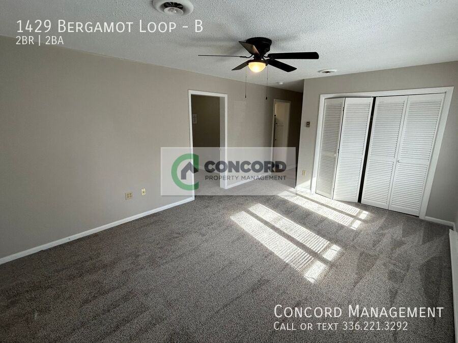 1429 Bergamot Loop #B - Photo 5 of 15