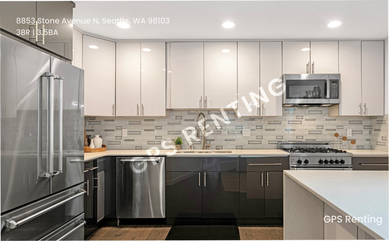 8853 Stone Ave N - Photo 7 of 23