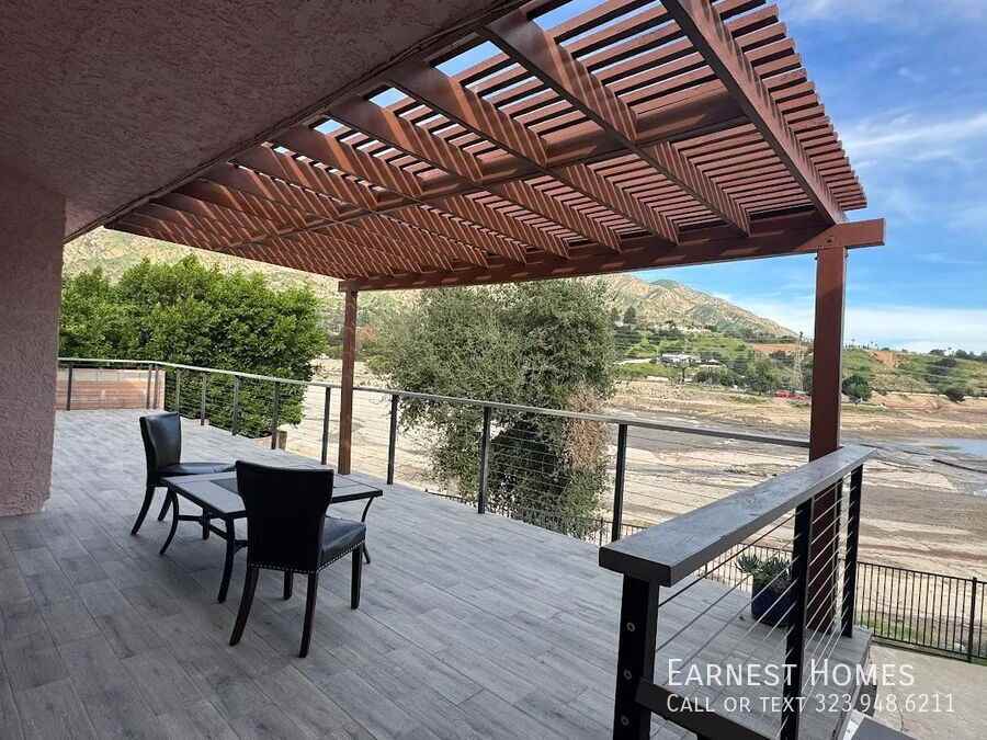 2629 Meguiar Dr - Photo 4 of 29