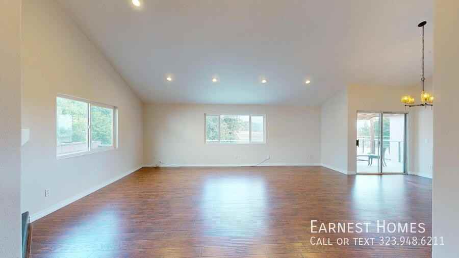 2629 Meguiar Dr - Photo 6 of 29