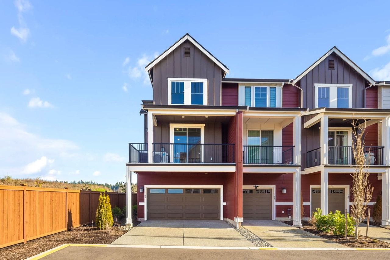 19340 Ne 69th Cir #107 - Photo 2 of 18