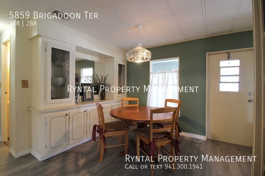 5859 Brigadoon Ter - Photo 5 of 25