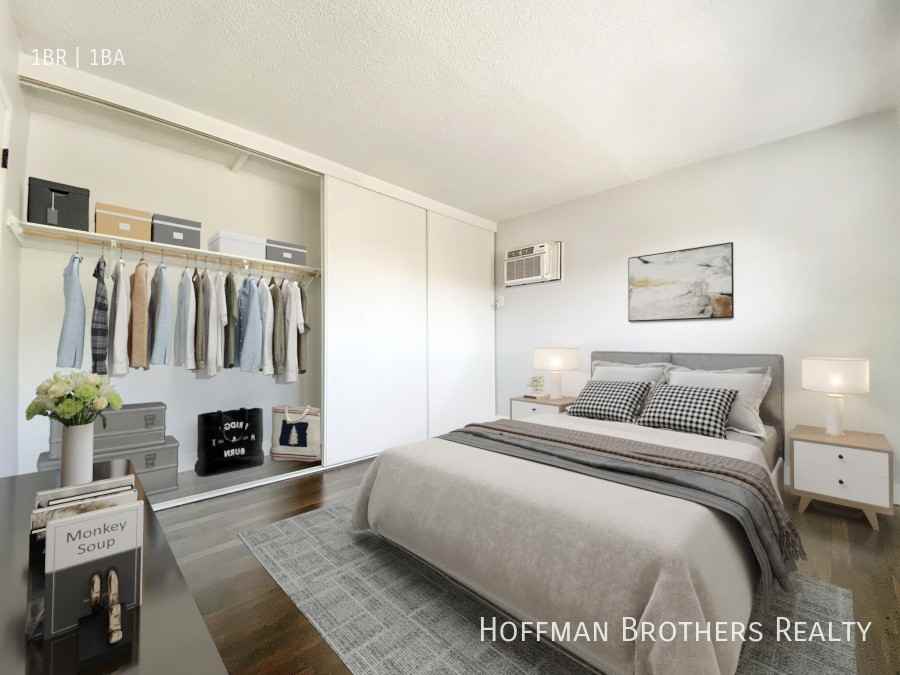 1911 W 2nd St #24 - Photo 4 of 8