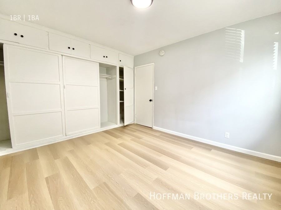 1362 S Longwood Ave #2 - Photo 6 of 7