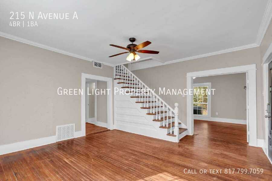 215 N Avenue A - Photo 6 of 24