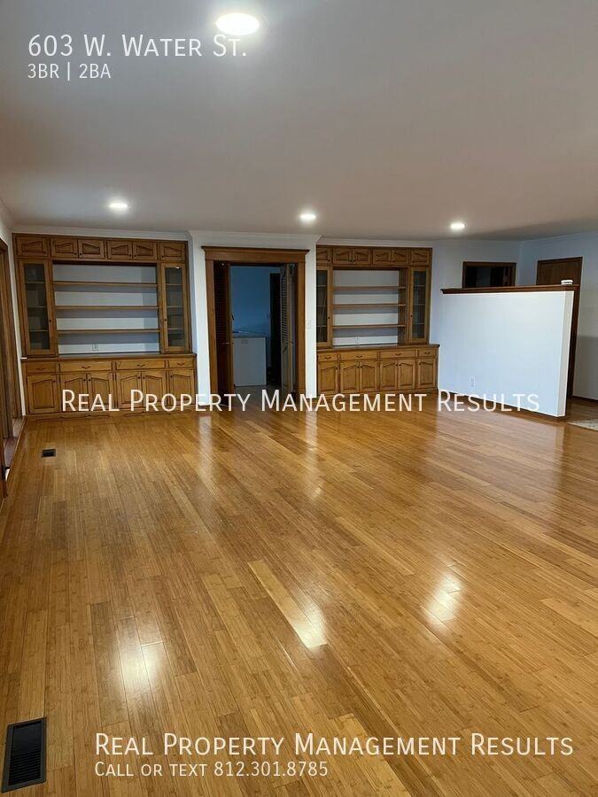 603 W Water St - Photo 6 of 23