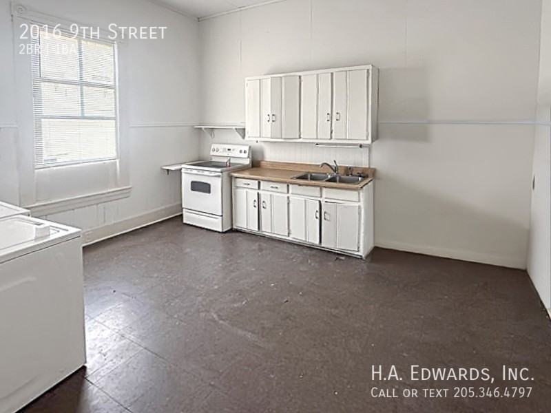 2016 9th St - Photo 5 of 8