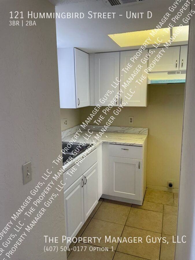 121 Hummingbird St #D - Photo 4 of 22