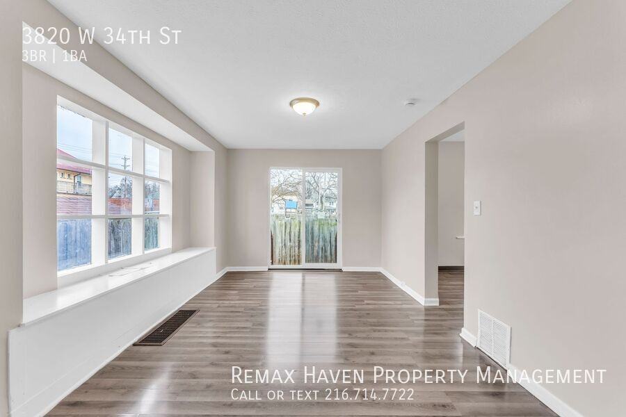 3820 W 34th St - Photo 6 of 26