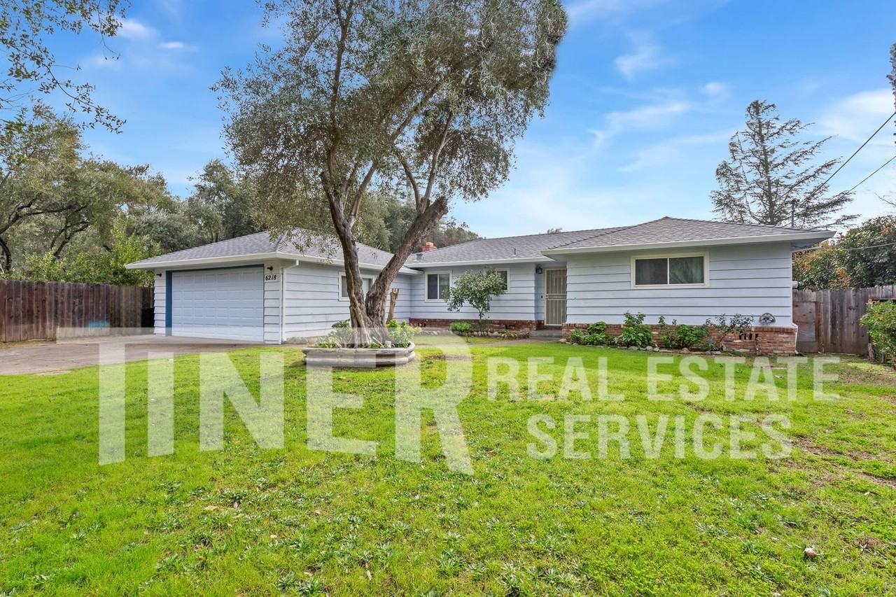 6218 Stanley Ave - Photo 5 of 23