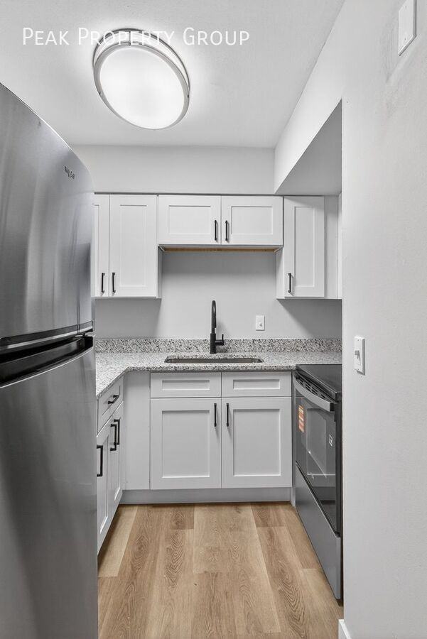 6419 Montgomery Rd #A1 - Photo 7 of 18