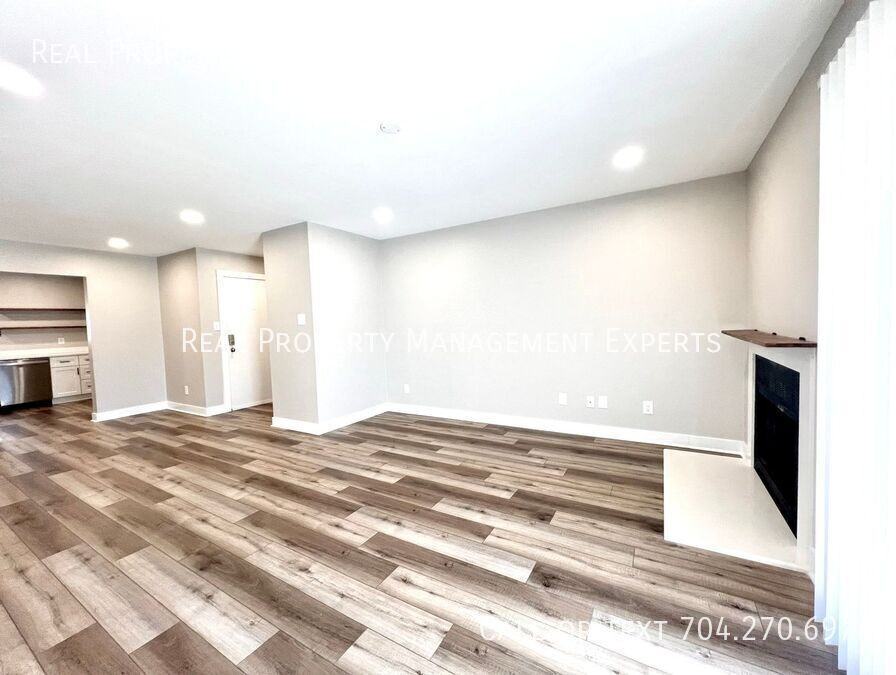 3021 Heathstead Pl #B - Photo 5 of 16