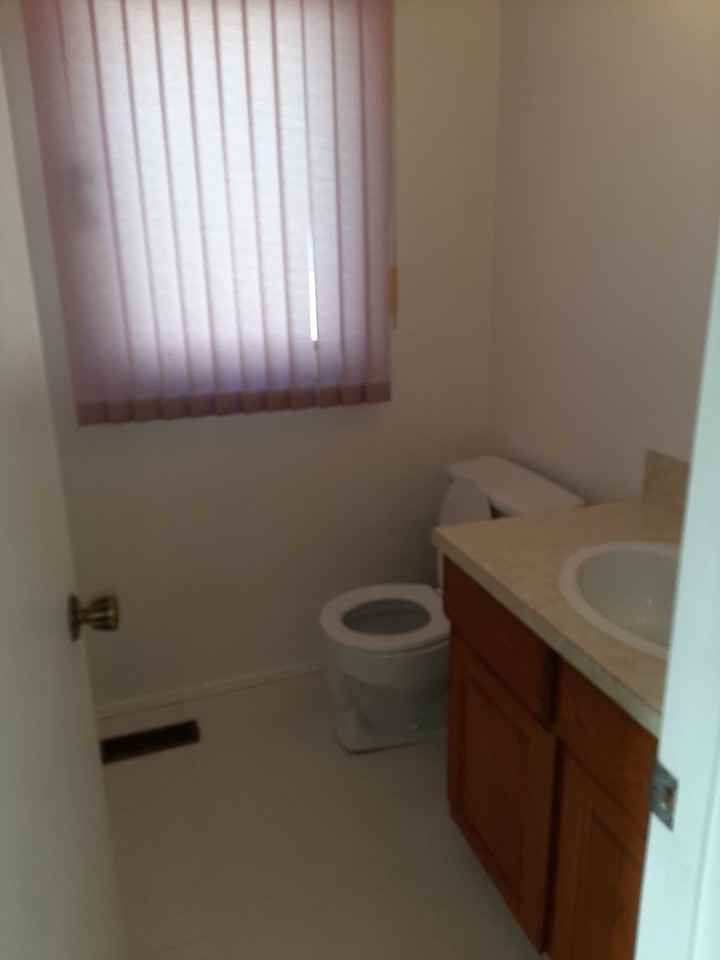 223 Valhalla Crescent Northwest - Photo 5 of 16