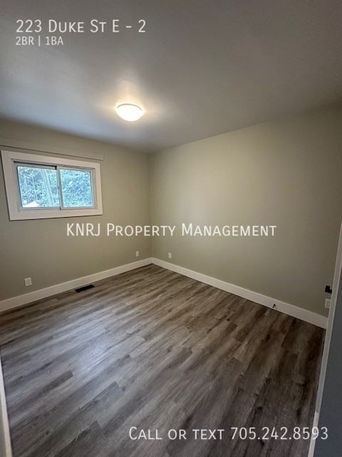 223 Duke St E #2 - Photo 7 of 11