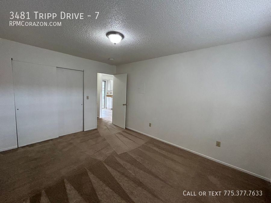 3481 Tripp Dr #7 - Photo 5 of 11