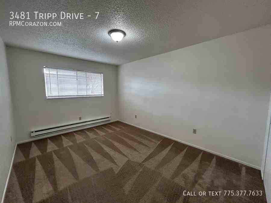 3481 Tripp Dr #7 - Photo 6 of 11