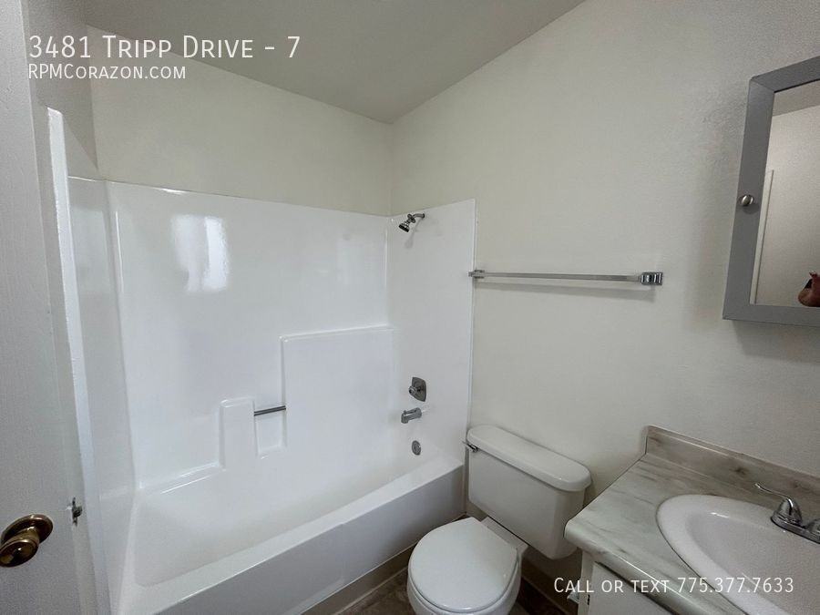 3481 Tripp Dr #7 - Photo 7 of 11