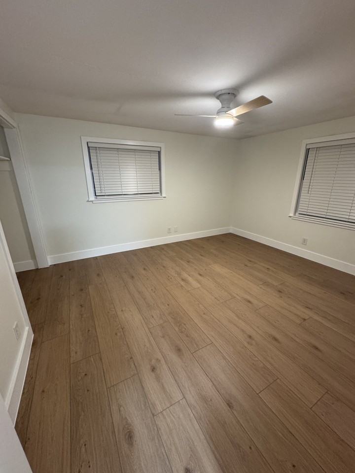 6070 Longchamp Dr - Photo 6 of 15